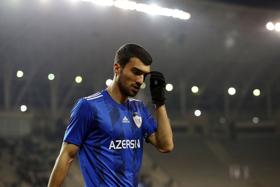 “Qarabağ”dan ayrılan Mahir Emreli Polşa klubuna keçir
