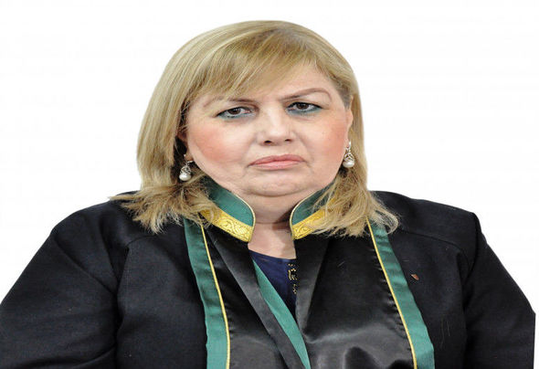 Azərbaycanda vəkil külli miqdarda mənimsəmədə təqsirləndirilir – FOTO