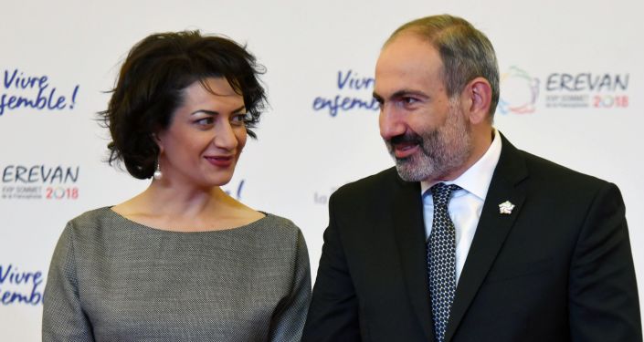 Paşinyan arvadını nazir müavini təyin etdi
