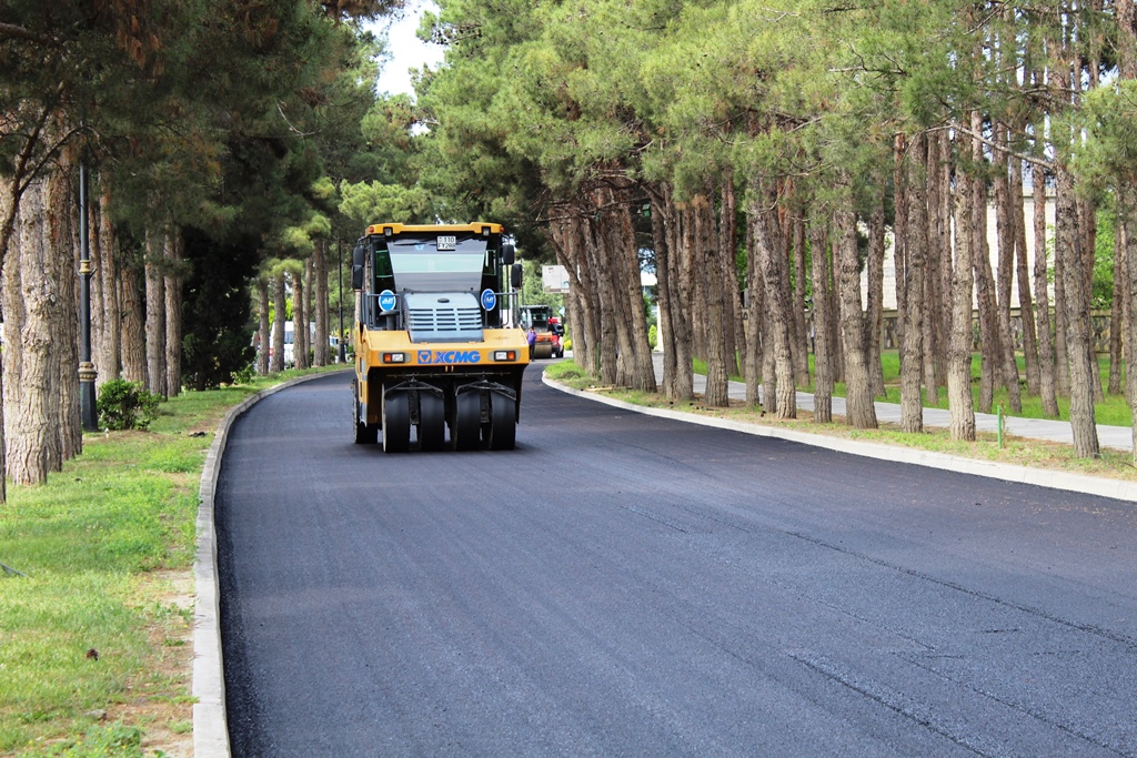 Naftalanda küçə və prospektlər asfaltlanır