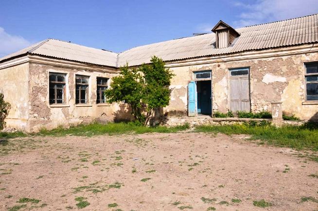 İcra başçısı qəzalı məktəblə bağlı hökumətə müraciət etdi - FOTOLAR