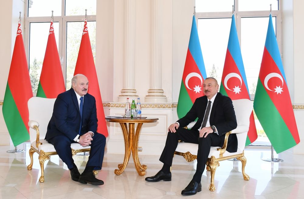 Prezidentlər Azərbaycan-Ermənistan sərhədində baş verənləri MÜZAKİRƏ ETDİ