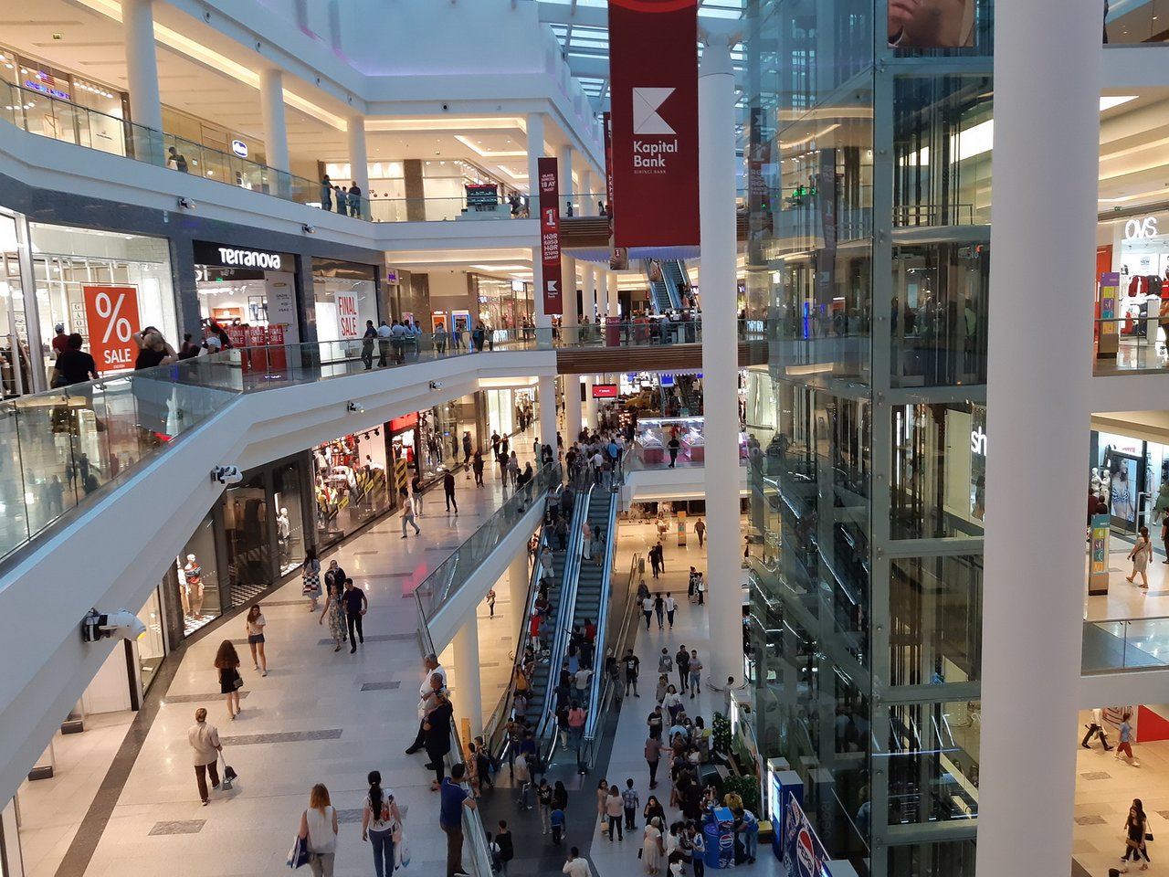 İyunun 10-dan “Mall”lar da açılır