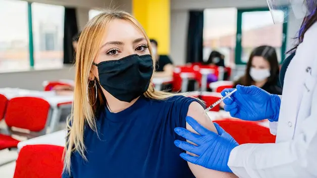 Ölkəmizdə vaksin vurduranların sayı 2 milyonu ÖTDÜ