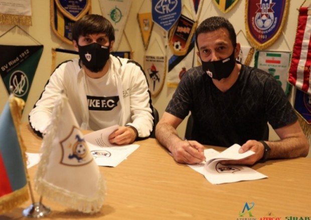 “Qarabağ” daha bir futbolçu ilə müqavilə imzaladı
