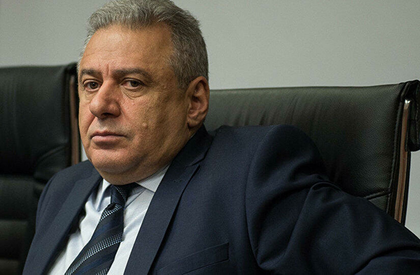 Ermənistanın müdafiə naziri təcili Moskvaya getdi