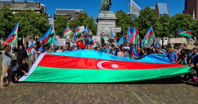 Azərbaycan diasporu: 28 Mayı qürurla qeyd edirik!  