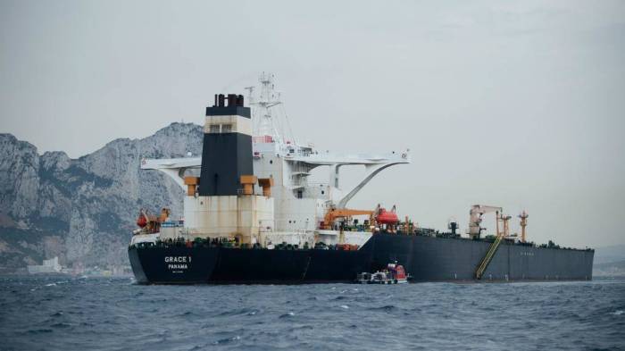 İranın tanker gəmisi sərbəst buraxıldı