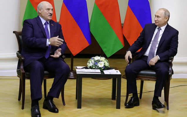 Putinlə Lukaşenkonun Soçidəki danışıqları davam edir