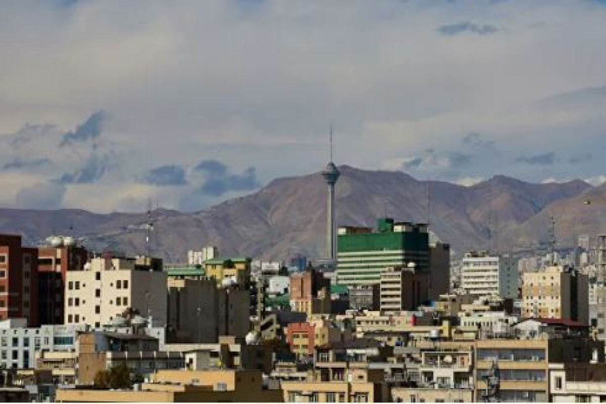 Tehranda enerji böhranı: dövlət qurumları işıqsız qaldı