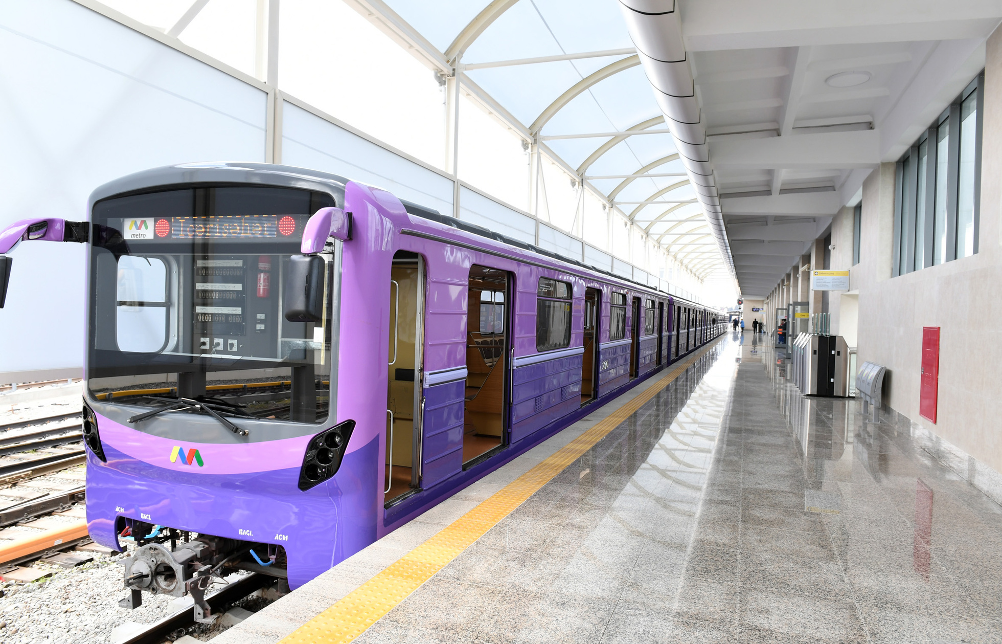 Bakı Metropolitenindən Bənövşəyi xətdə qatarların avtomatlaşdırılmış hərəkət cədvəli