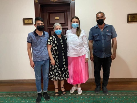 Qənirə Paşayeva şəhid ailələri ilə görüşüb - FOTO