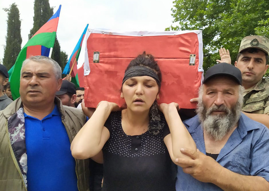 Şəhid Elvin Mustafayevin dəfnindən FOTOLAR