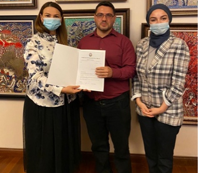 Qənirə Paşayeva “İlin Gənc Müəllimi-2021” yarışmasının qalibləri ilə görüşüb - FOTOLAR