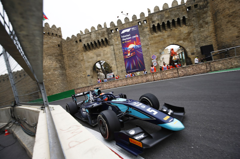 Bakıda Formula 2 üzrə üçüncü yarış başladı