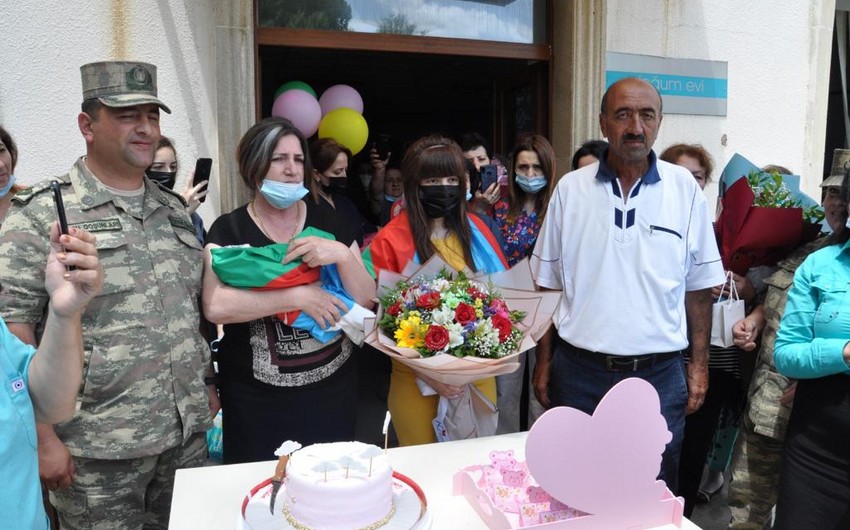 Daha bir şəhidin övladı dünyaya gəldi - FOTOLAR