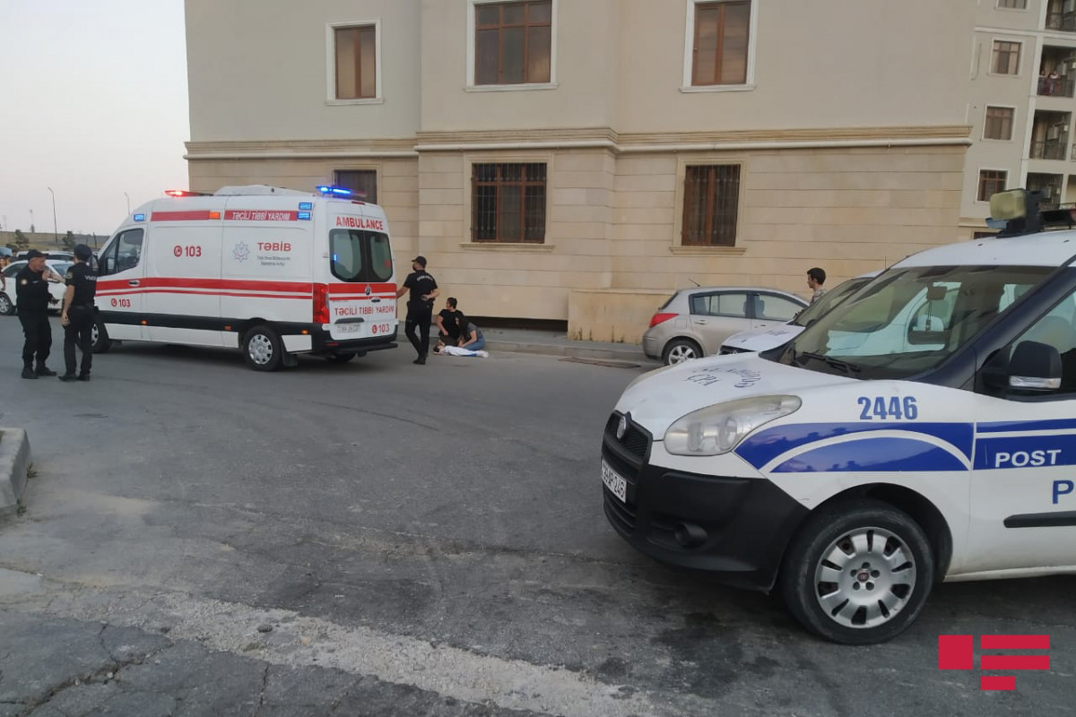 Jurnalistlər binasında bədbəxt hadisə - 3 yaşlı uşaq 16-cı mərtəbədən yıxıldı