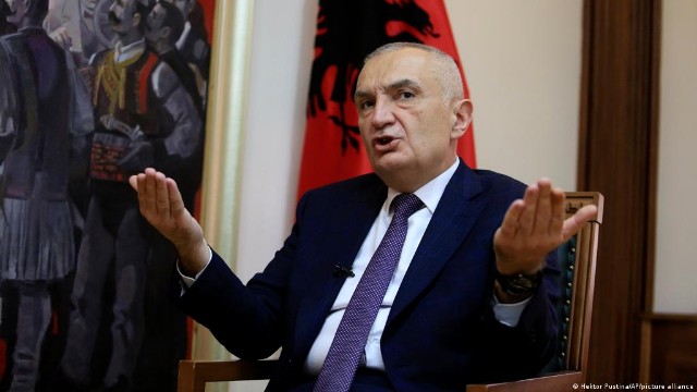 Albaniya liderinə impiçment elan edildi
