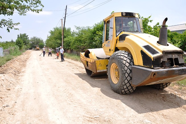 Goranboyda yolların  asfaltlaşdırılması davam edir  