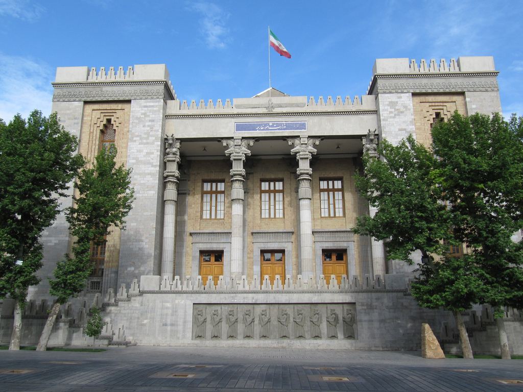 İran İngiltərəyə nota verdi