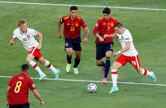 İspaniya millisi Polşa səddini keçə bilmədi