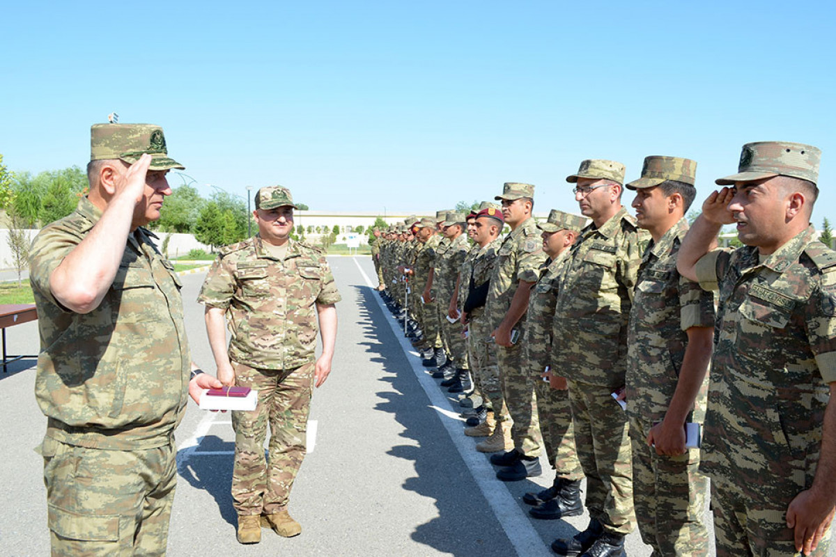 Hərbçilərimiz Türkiyədəki  komanda kursuna yola salındı
