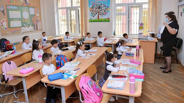 Bakıda 45 mindən çox şagird 1-ci sinfə ərizə verib