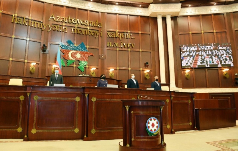 Deputatlar bu gün də növbədənkənar iclasa ÇAĞIRILIB