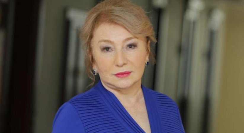 Deputat ölkədə internetin zəif olmasından şikayətləndi 