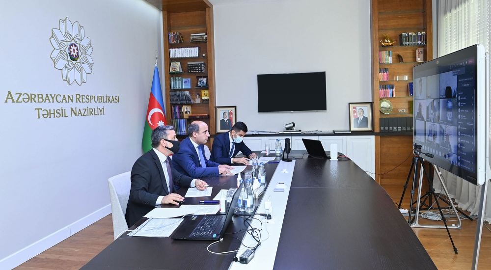 Təhsil naziri videoqəbul keçirdi - FOTO