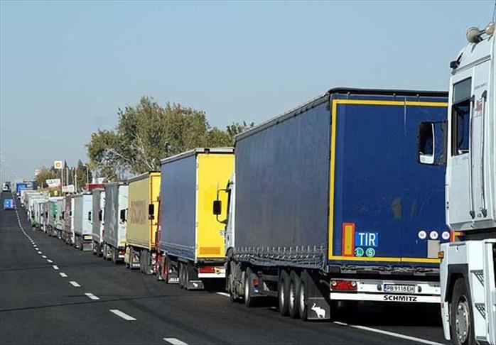 Azərbaycanla Türkiyə tranzit daşımaları üçün kvotanı ARTIRIB