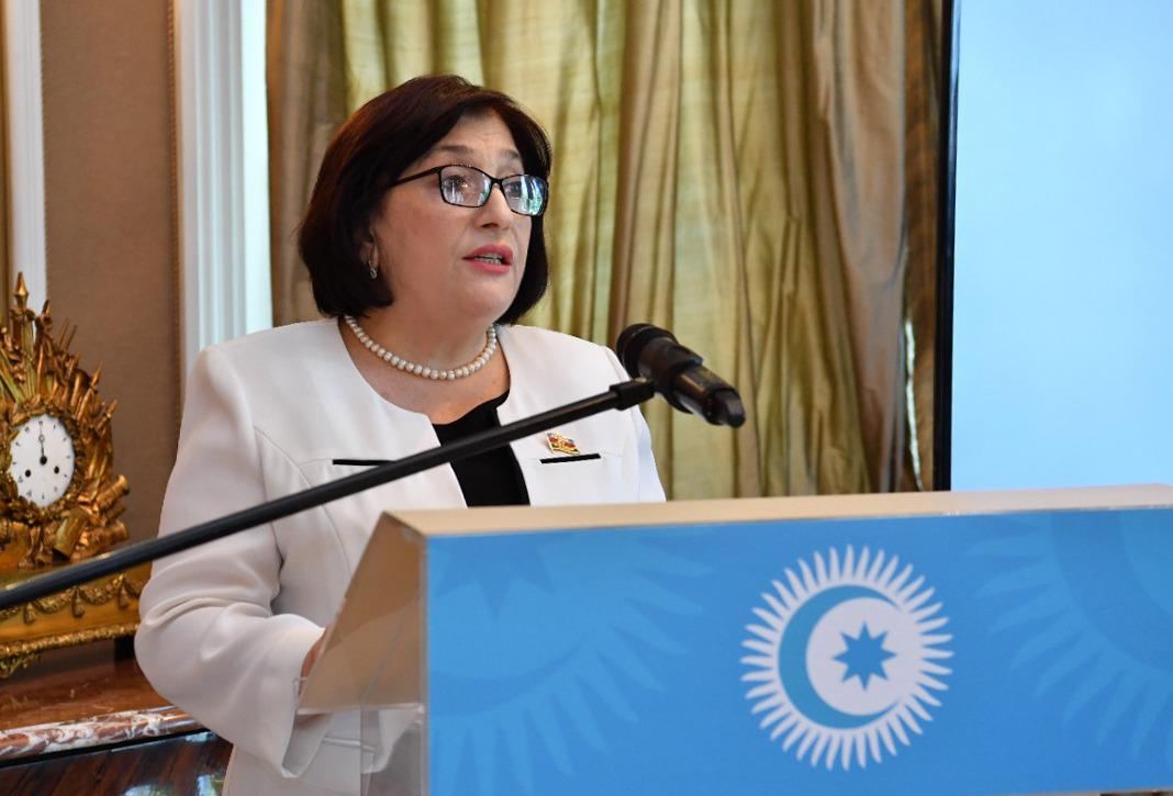 Sahibə Qafarova Türk Şurasının Budapeşt nümayəndəliyinin ofisində çıxış etdi - FOTO