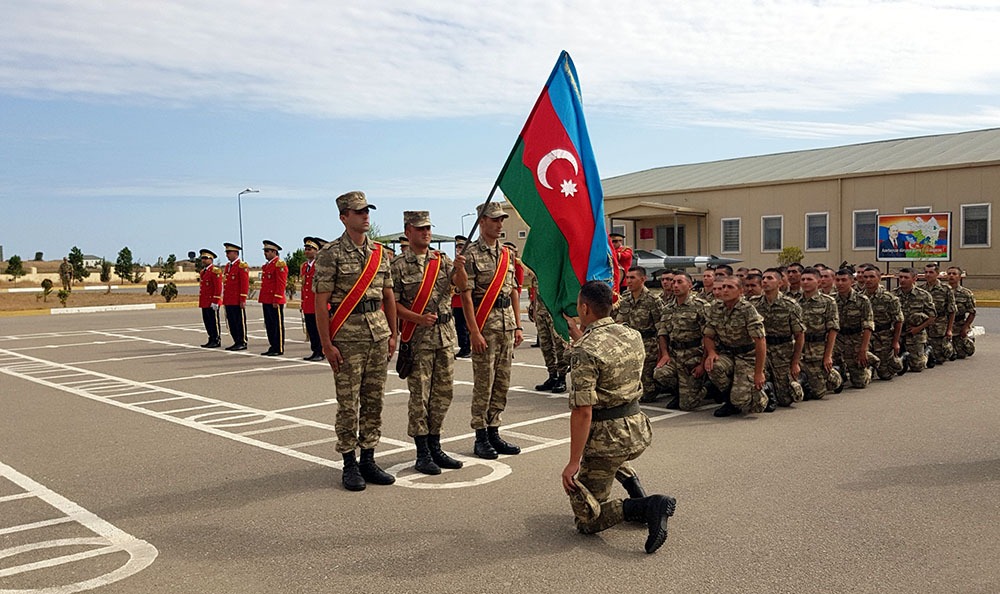 Hərbi xidmətə çağırılan çağırışçıların NƏZƏRİNƏ