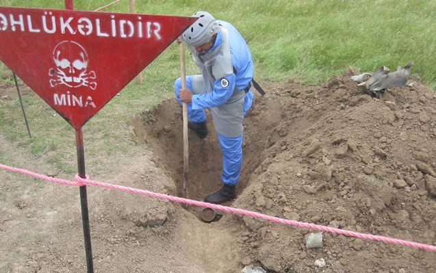 Azərbaycanda 9 nəfər minaya düşüb, 4 nəfər ölüb - Rəsmi