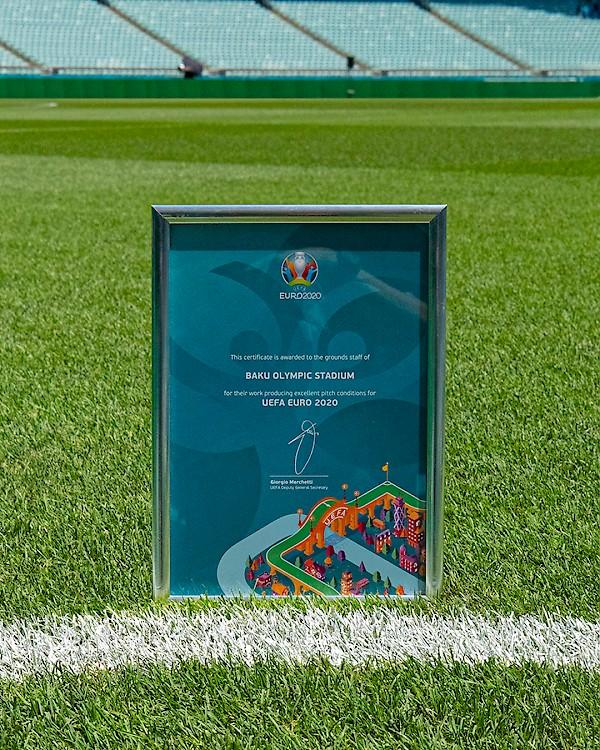 UEFA Bakı Olimpiya Stadionunu təltif etdi