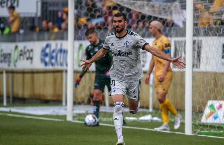 Mahir Emreli Çempionlar Liqasında dubl etdi
