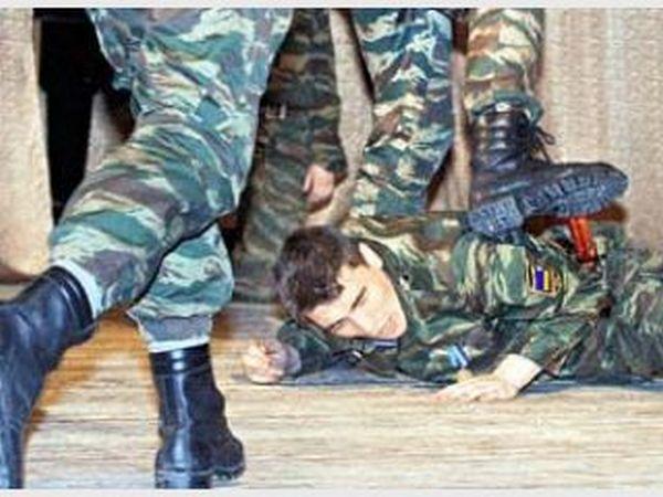 Erməni hərbçi döyüldü, maşını əlindən alındı  