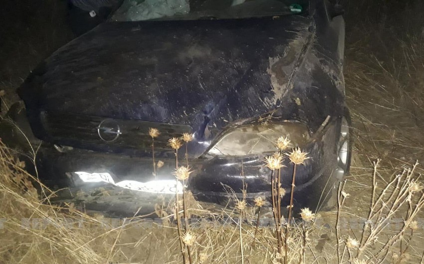 Tovuzda maşın aşdı, sürücü ağır xəsarət aldı - FOTO