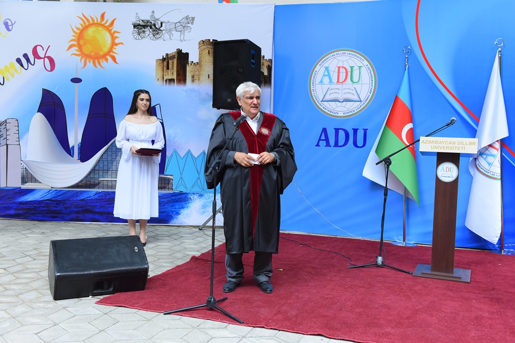 Dillər Universitetində Məzun günü keçirilib - FOTO