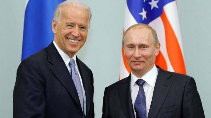 Bayden Putinlə müzakirələr apardı