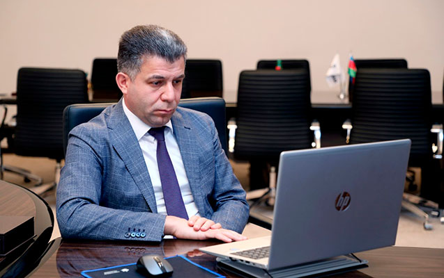 “Azəriqaz”ın baş direktoru müraciət edən vətəndaşlara özü zəng edir