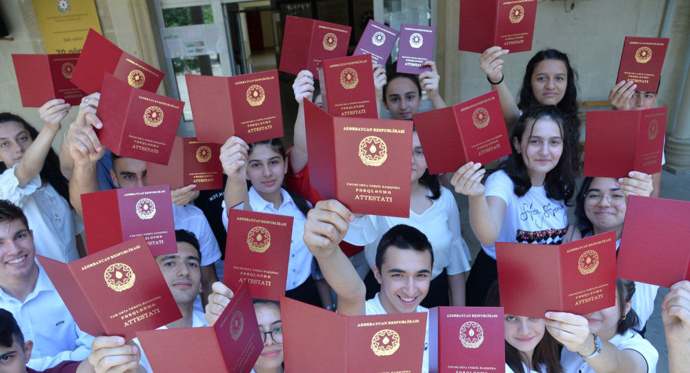 Məktəbi fərqlənmə attestatı ilə bitirən məzunların sayı AÇIQLANDI