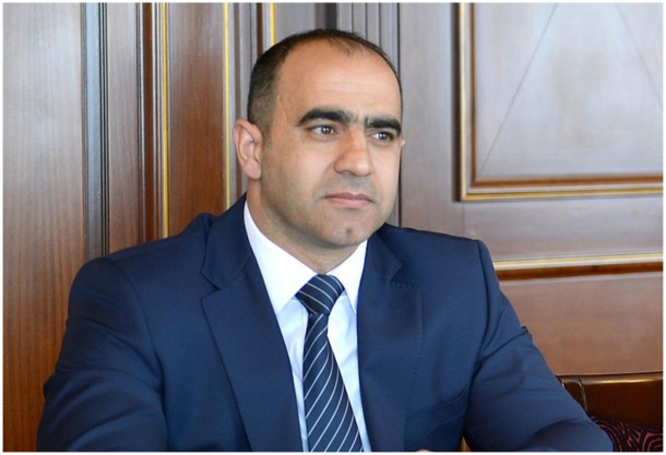 Azərbaycanda nazir işdən çıxarıldı - FOTO