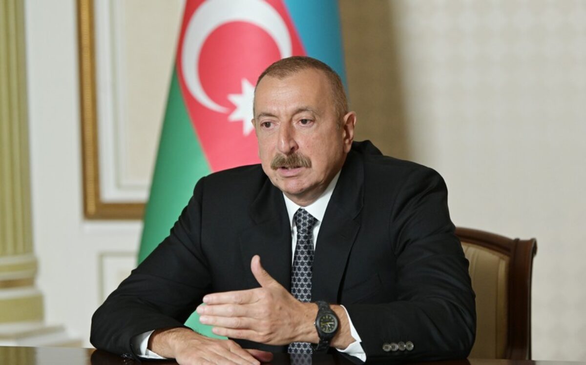 İlham Əliyev həmkarlarına Qarabağla bağlı kitab göndərəcək