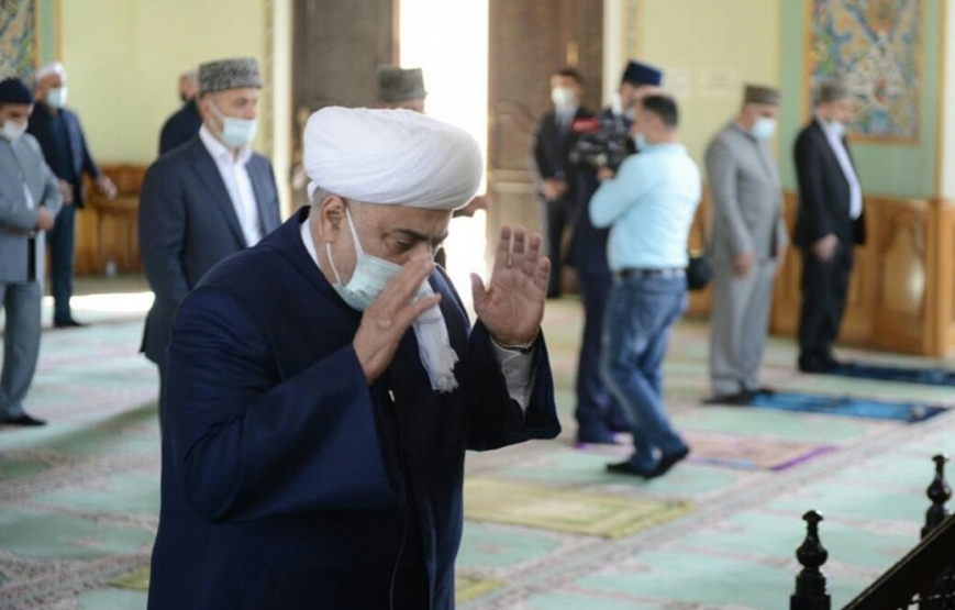 Məscidlərdə bayram namazı necə qılınacaq? - QMİ-dən açıqlama
