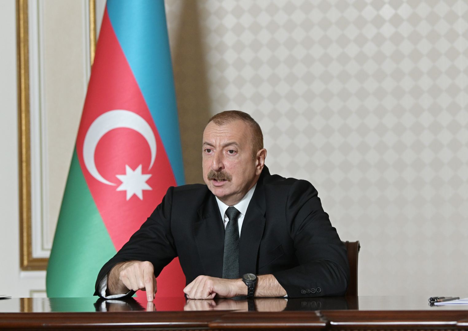 Prezident: Ermənistanda müharibədə ölənlərin ailələrinin birinə də mənzil verilməyib