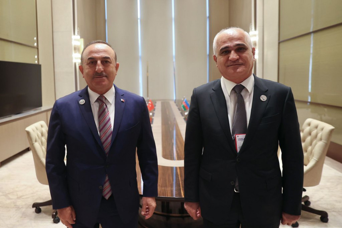 Çavuşoğlu Şahin Mustafayevlə görüşüb