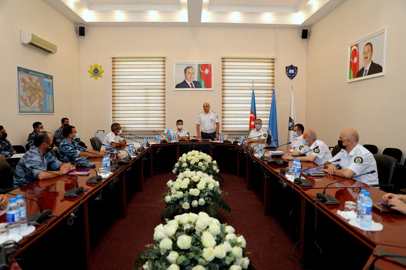 Gömrük Akademiyasında kinoloqlar üçün təlimlər keçirilir