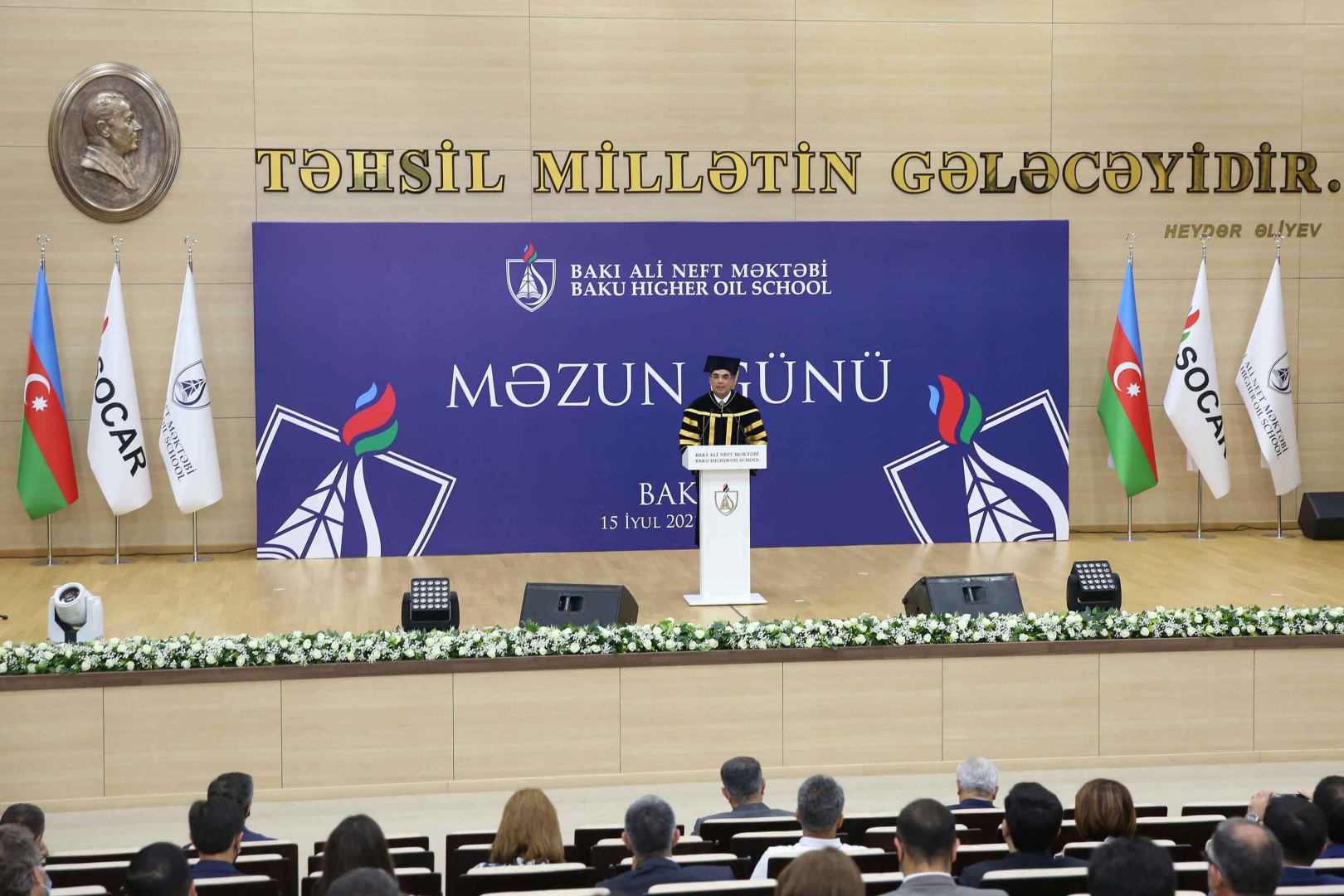 Bakı Ali Neft Məktəbində “Məzun günü” keçirilib - FOTO