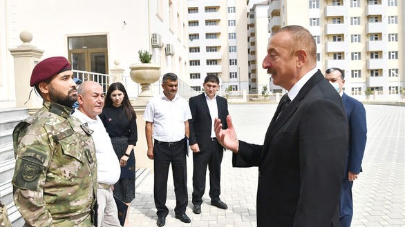 Prezidentlə görüş zamanı çıxışı ilə yadda qalan qaziyə vəzifə verildi